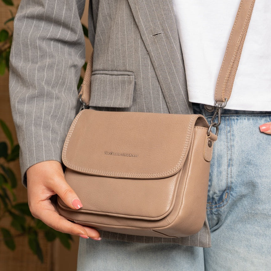 Miloa Full-Grain Leather Shoulder Bag – alternate product view 2