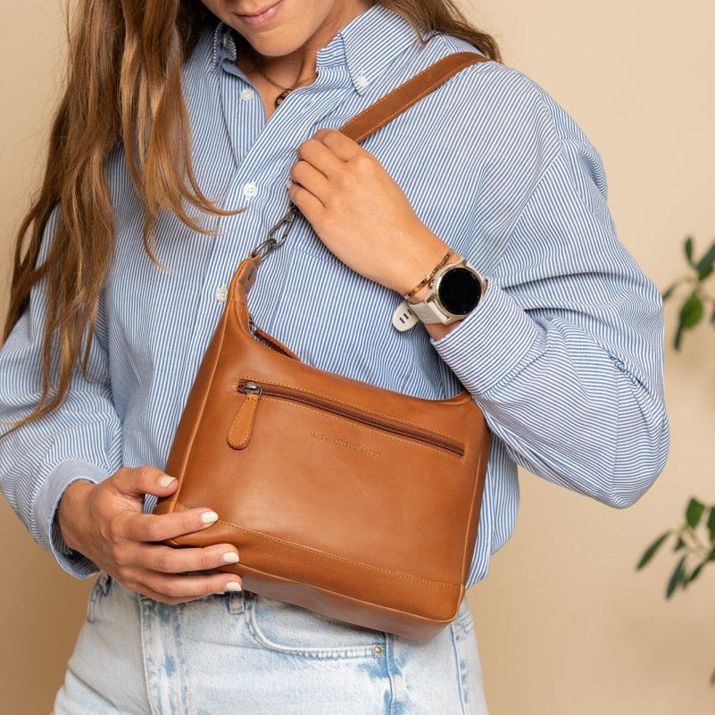 Cognac Leather Shoulder Bag Mirave, product view 2