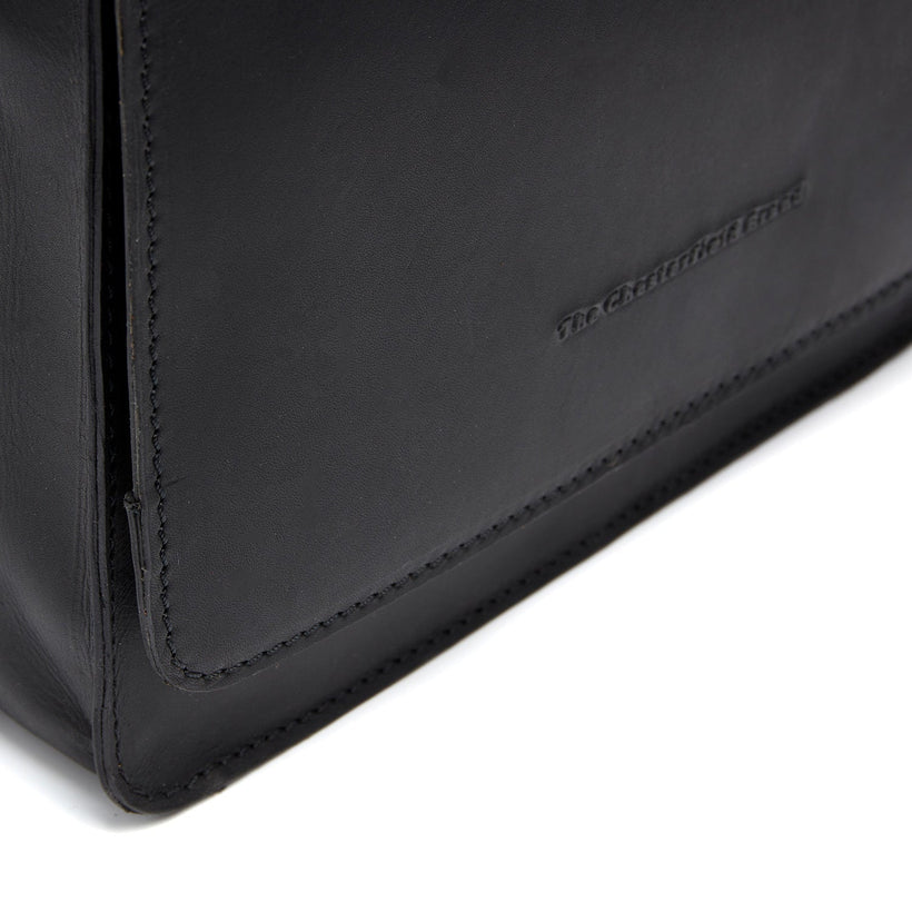 Black Leather Shoulder Bag Osuna, front view