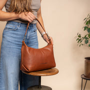 Cognac Leather Shoulder Bag Skara, product view 3