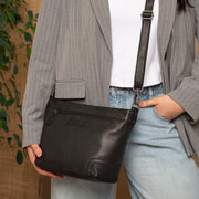 Black Leather Shoulder Bag Zarita, detail view 1