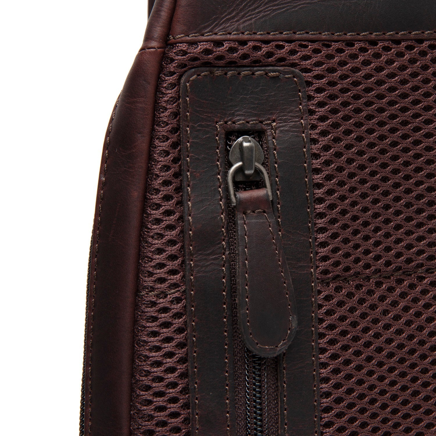 Brown Leather Sling Bag Bowey, detail view 4