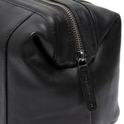 Black Leather Toiletry Bag Biassa, detail view 4