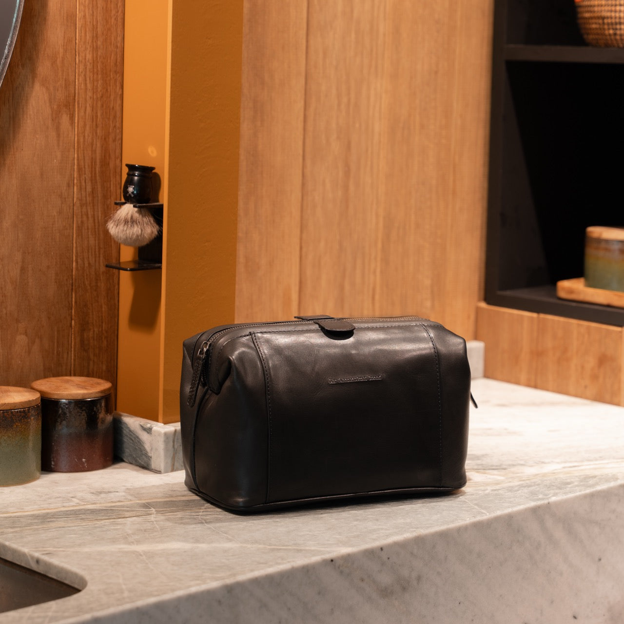 Black Leather Toiletry Bag Biassa, product view 2