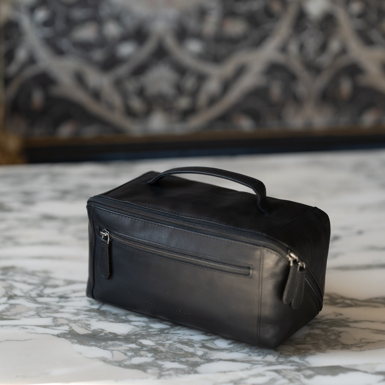 Black Leather Toiletry Bag Elmia, product view 2