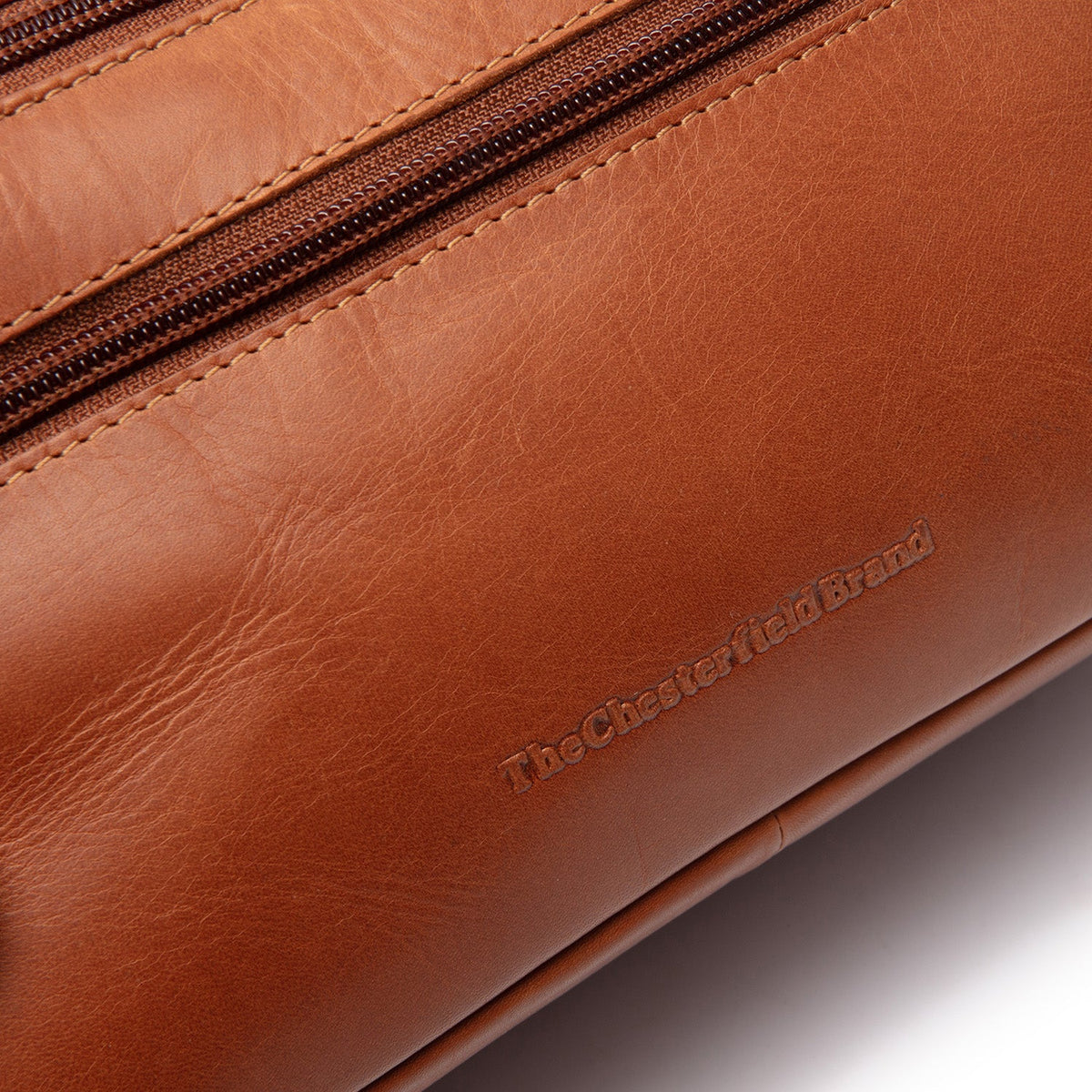 Cognac Leather Toiletry Bag Elmia, detail view 4