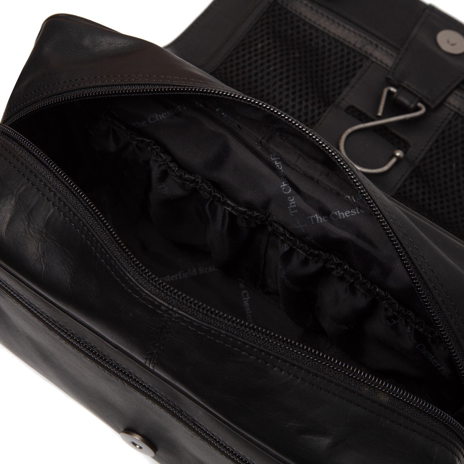 Black Leather Toiletry Bag Rosario, detail view 4