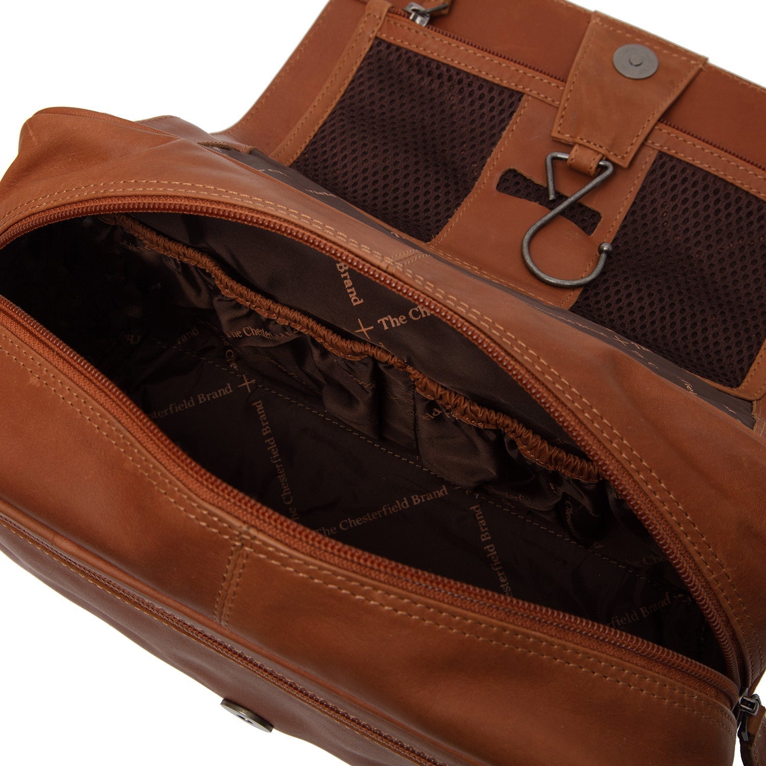 Cognac Leather Toiletry Bag Rosario, detail view 4