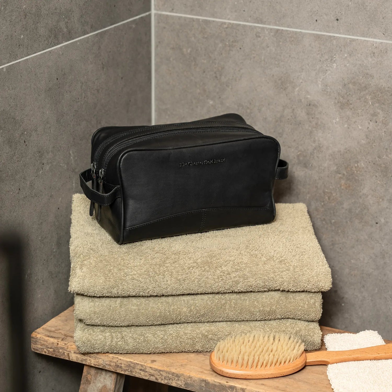 Black Leather Toiletry Bag Stacey, product view 2