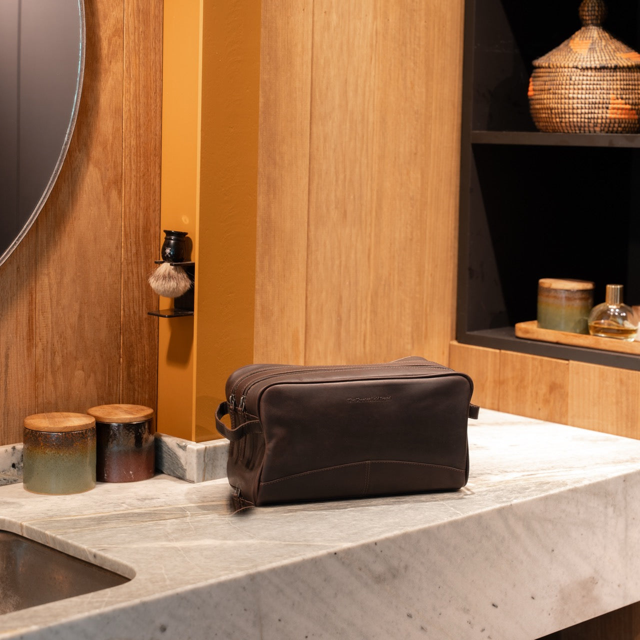 Brown Leather Toiletry Bag Stefan, product view 2