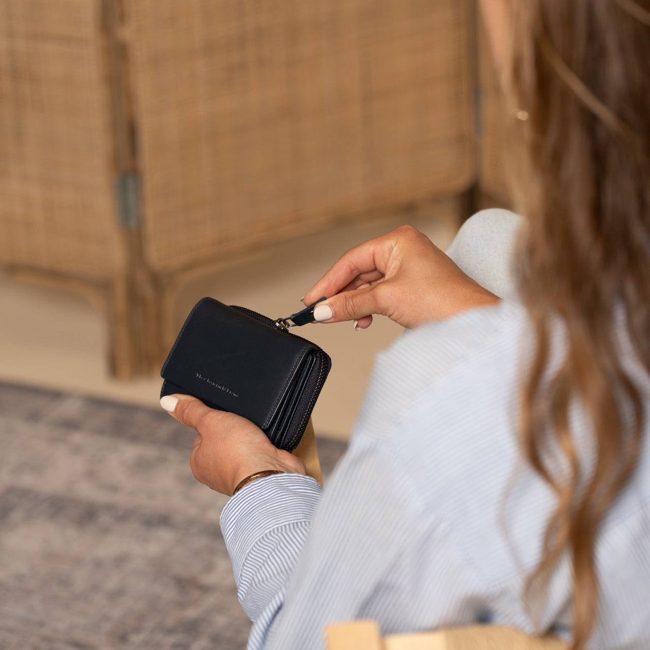 Black Leather Wallet Aldra, product view 3