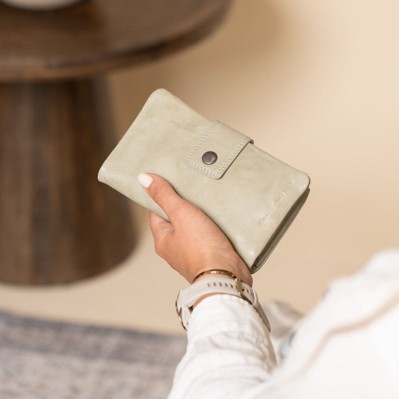 Ocean Green Leather Wallet Fresno, front view