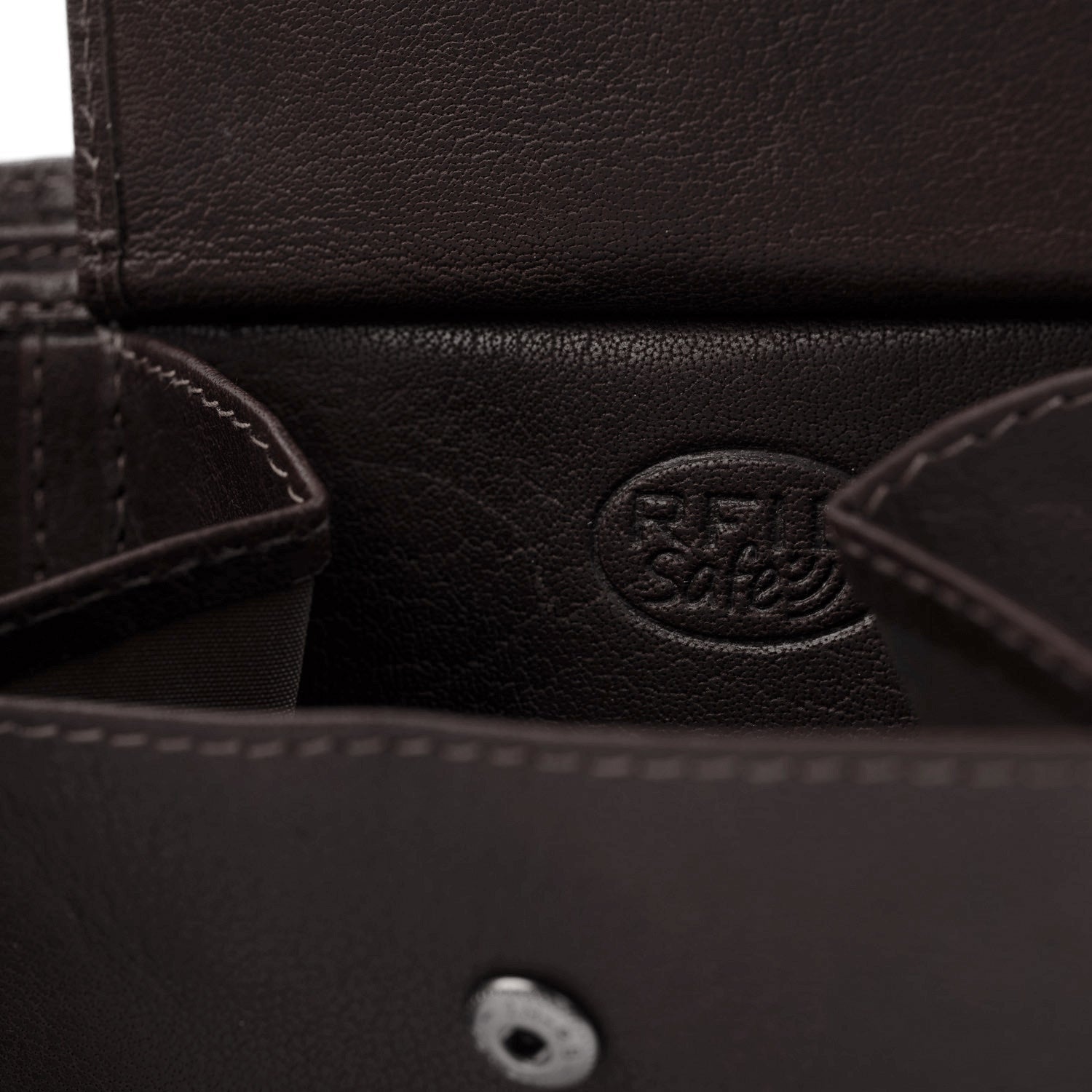 Brown Leather Wallet Harlem, detail view 1
