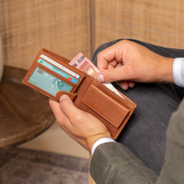 Cognac Leather Wallet Marvin, product view 3