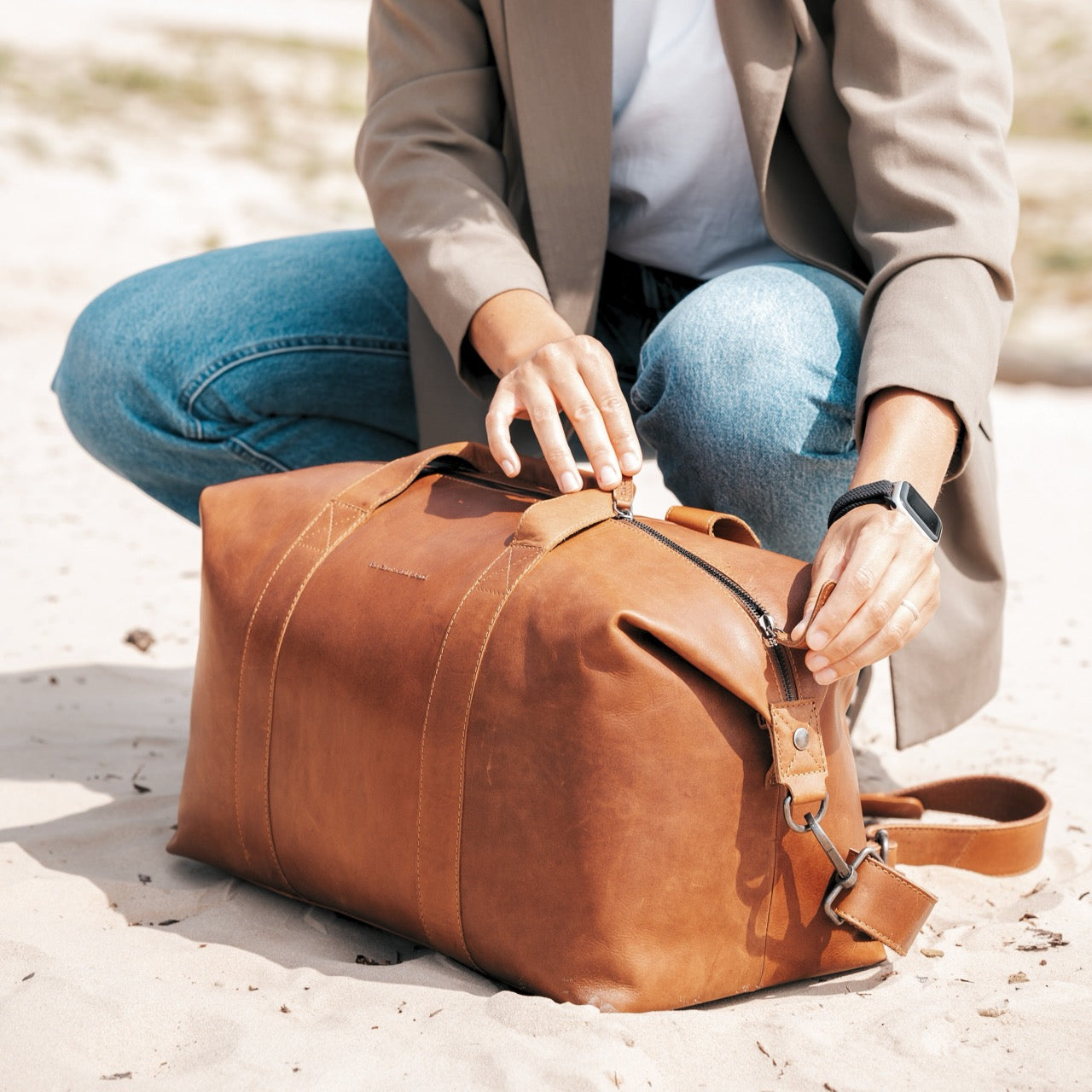 Cognac Leather Weekender Bag Conor, product view 3