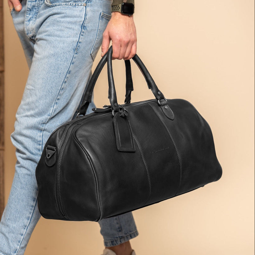 Black Leather Weekender Bag William, front view