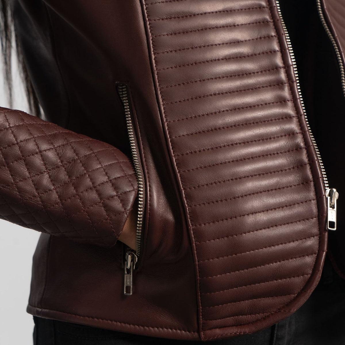 Interior View Showing Quilted viscose lining & Dual Inside Utility Storage Pockets