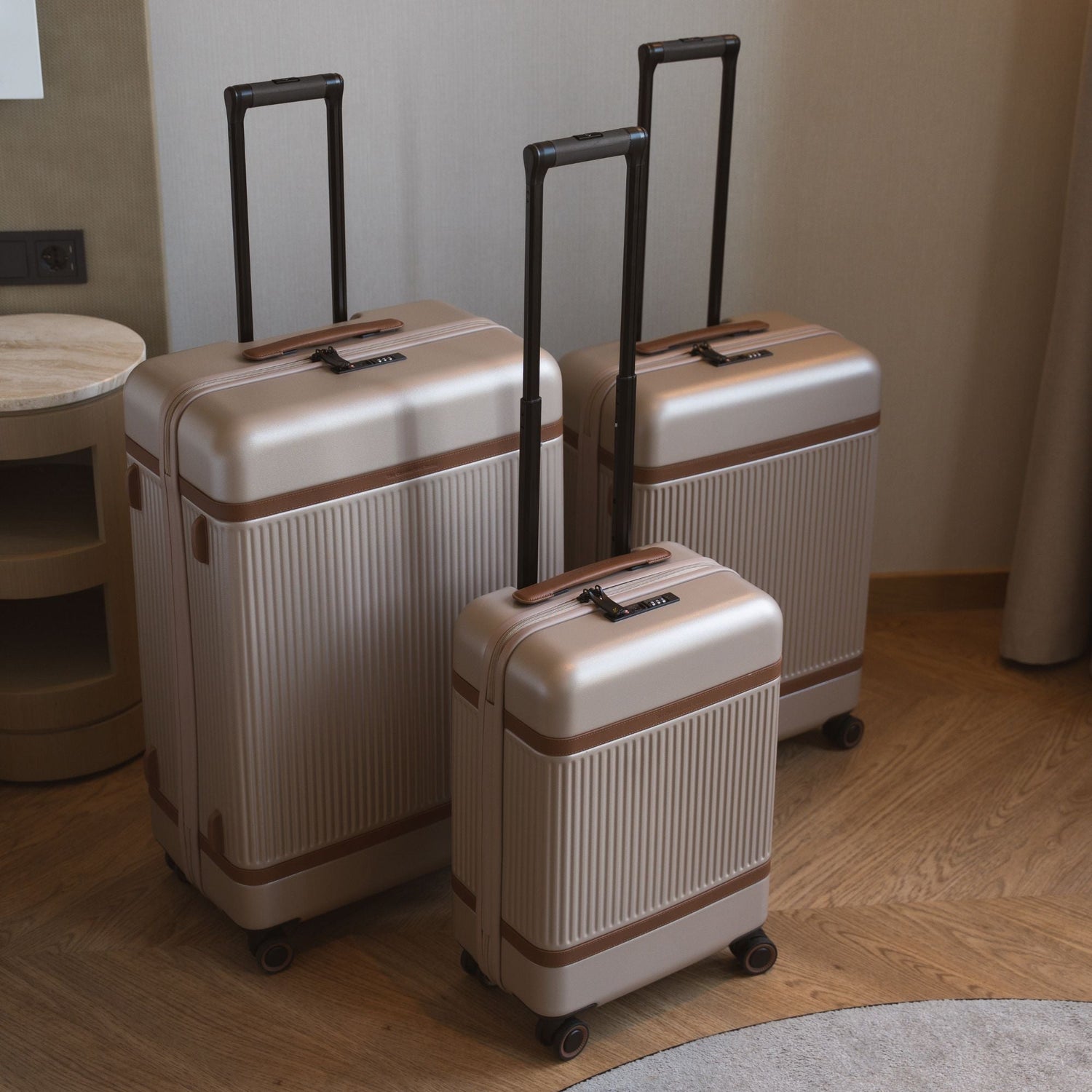 Champagne Suitcase Set Zuna, product view 3