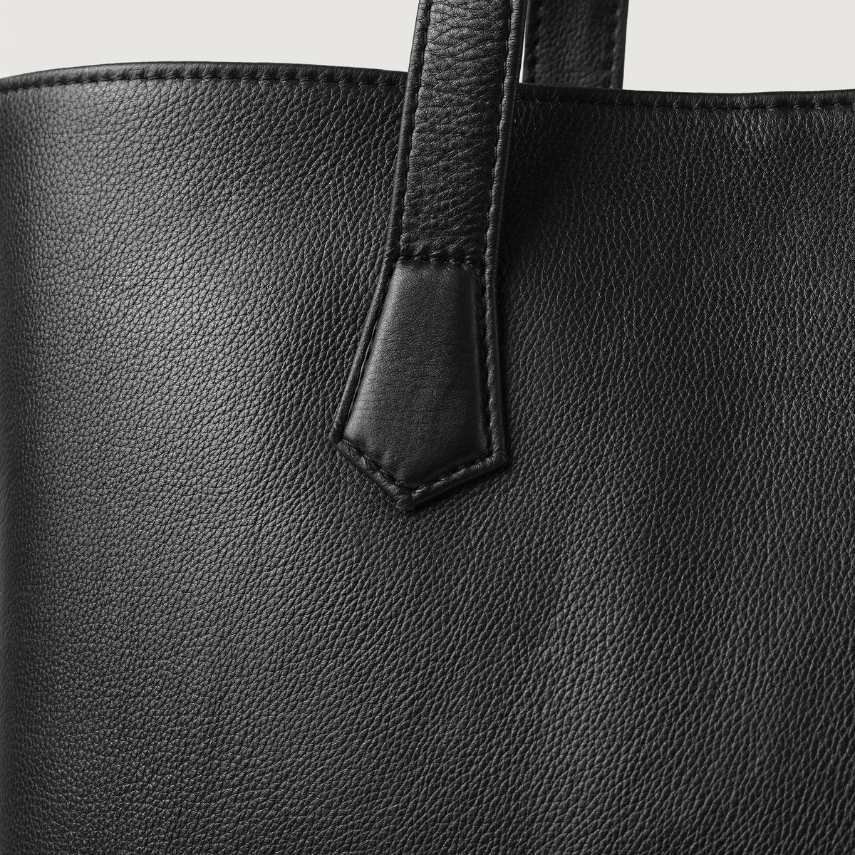 The Bianca Leather Tote Bag – alternate product view 6