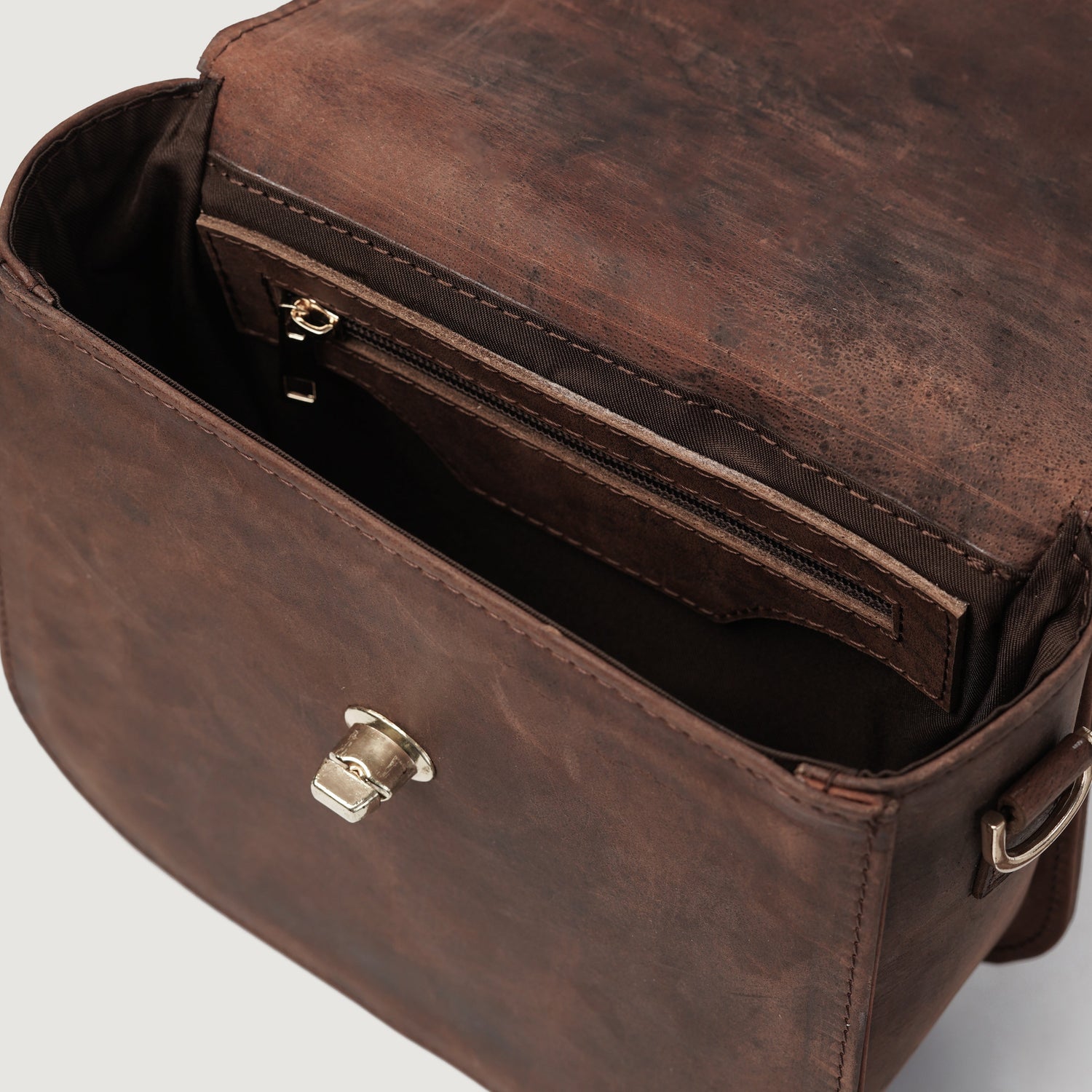 The Sandra Vintage Distressed Brown Leather Saddle Bag - image 8