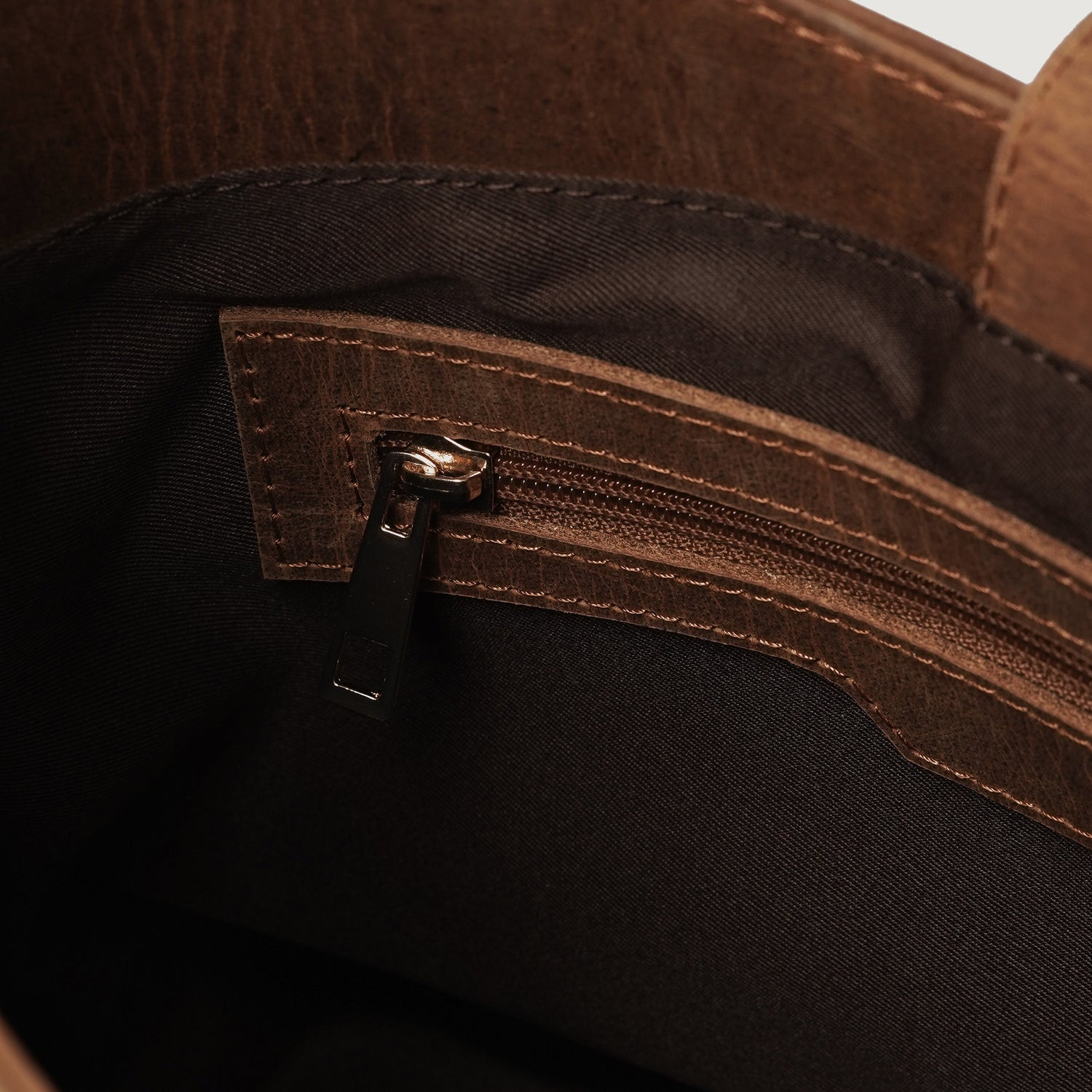 The Stefani Vintage Tan Brown Leather Hobo Bag - image 5